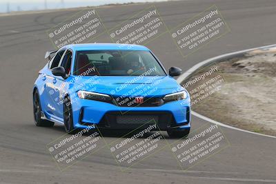 media/Dec-19-2025-Lucky Dog Racing (Fri) [[3b7b1b5fc8]]/Beginner/Session 4 Turn 2 3 Speed Pan/